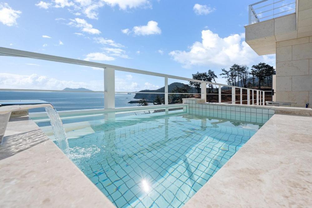 Hotel Namhae Yeogi Namhae Chambre photo